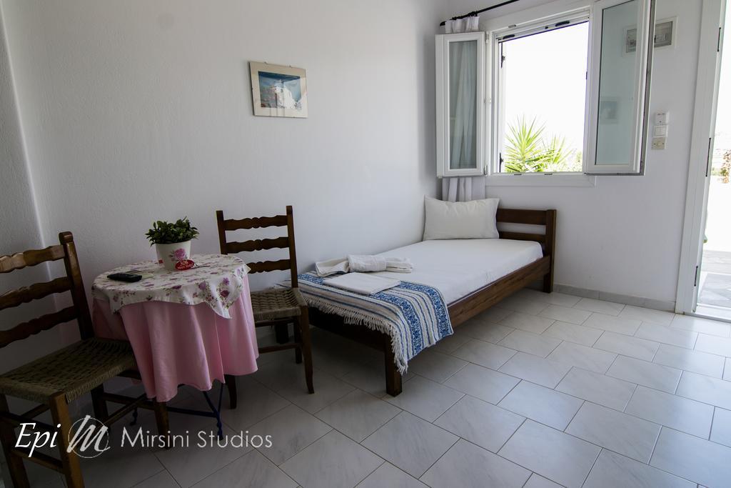 Mirsini Studios Parasporos Eksteriør bilde